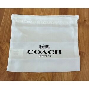 Coach Dust Bag‎ 
8 1/2 x 7 1/2 inches
New condition